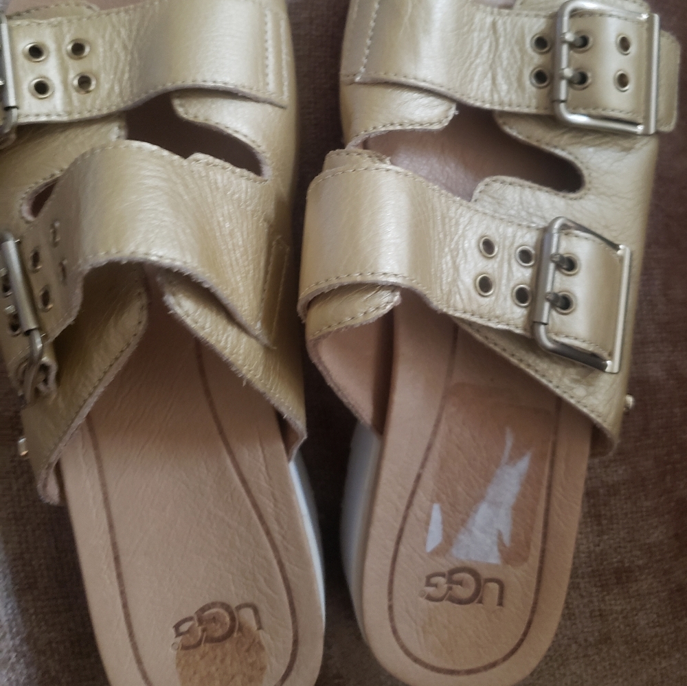 UGG Canfield Gold Metallic Wedge Sandle